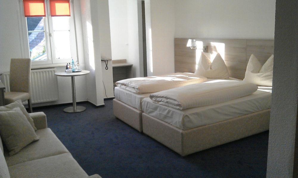 Airport Filder Post Hotel 3*